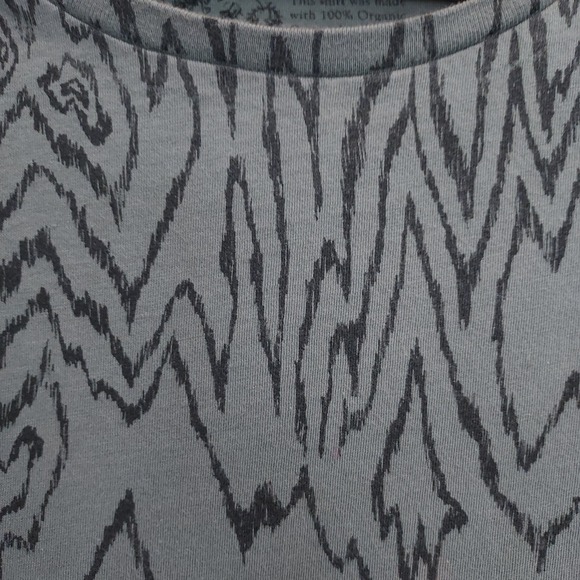 Joan Podoll Gray Animal Print Short Sleeve Size Small - Picture 4 of 9